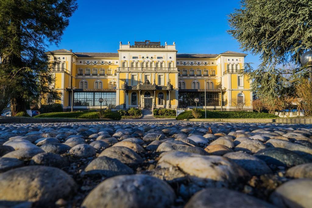 Hotel Villa Malpensa Vizzola Ticino Kültér fotó